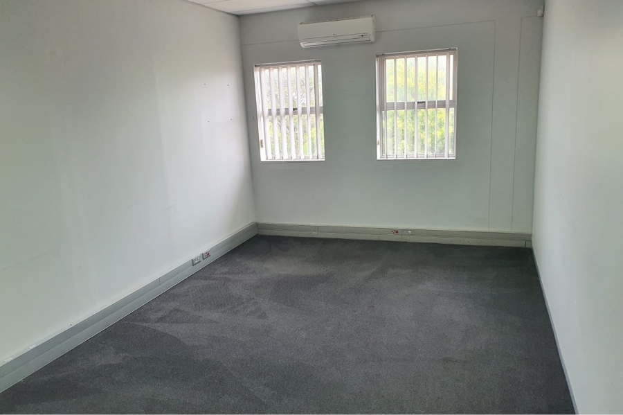 To Let commercial Property for Rent in Walmer Eastern Cape